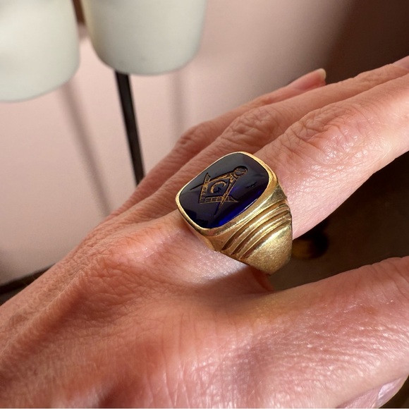 Vintage 1940’ Art deco Gold Fill cobalt Blue Glass Mason Signet Ring - Picture 15 of 16